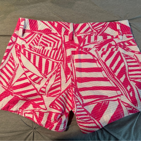 Lilly Pulitzer Pink & White Size 2 Callahan Short - Picture 4 of 6